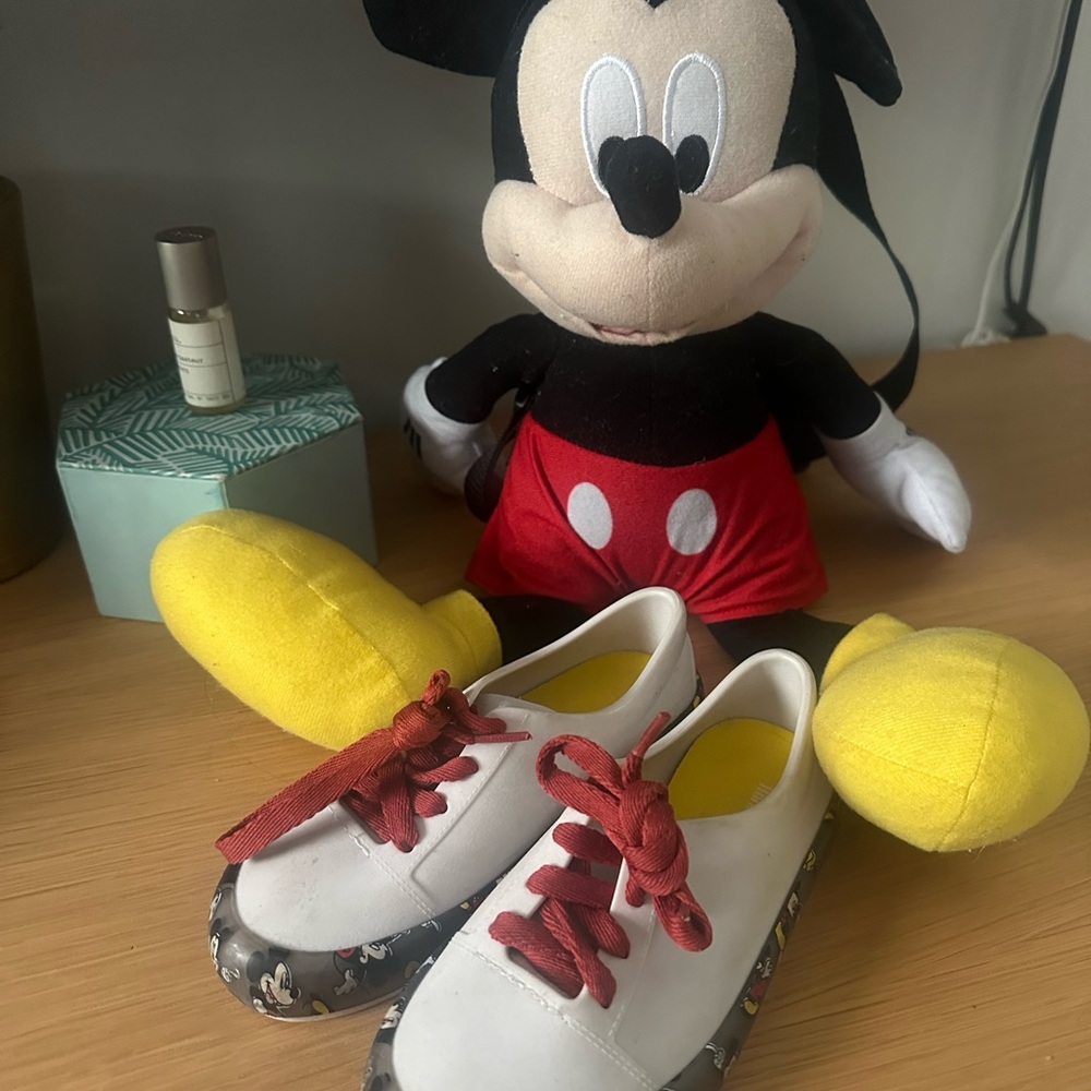 KIDS MINI MELISSA Disney White Sneakers with MICKEY MOUSE strapped BAG